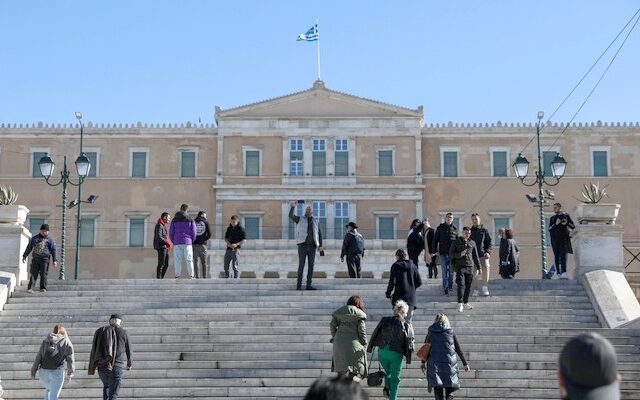 Το δημογραφικό διευρύνει τις ανισότητες – Σήμα κινδύνου για το φορολογικό σύστημα