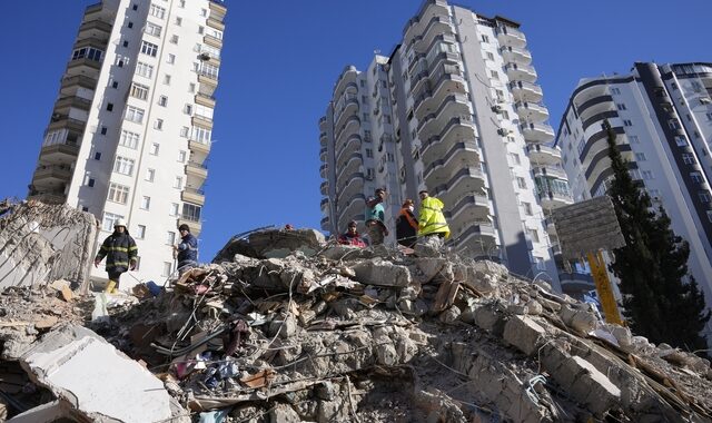 Σεισμός στην Τουρκία: Ξεπέρασαν τους 5.000 οι νεκροί – Μεγάλη ανησυχία του ΠΟΥ