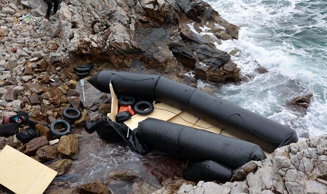 Τέσσερις νεκροί σε ναυάγιο με μετανάστες στη Λέσβο – Σε εξέλιξη επιχείρηση διάσωσης