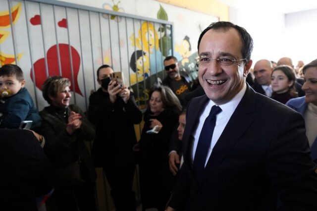 Εκλογές στην Κύπρο: Προβάδισμα του Νίκου Χριστοδουλίδη δείχνουν τα πρώτα exit polls