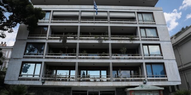 ΥΠΕΣ: Απολύτως συνταγματική η τροπολογία για την απαγόρευση ανακήρυξης κόμματος