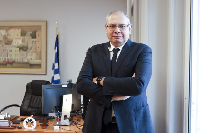 Νάσος Μπαλέρμπας στο NEWS 24/7: “Ελληνική ιθαγένεια να παίρνουν όσοι θέλουν να γίνουν πολίτες της χώρας και όχι πελάτες των κομμάτων”