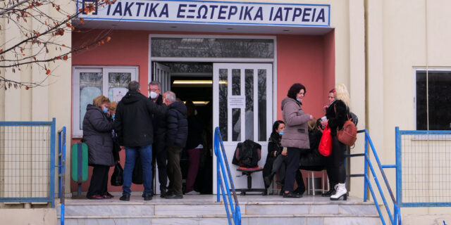 Τέμπη: Εξιτήριο για τους περισσότερους τραυματίες – Πόσοι παραμένουν σε κλίνες, πόσοι σε ΜΕΘ