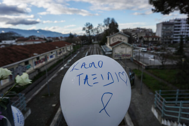 Τέμπη: Γιατί το δυστύχημα προκάλεσε σοκ ακόμη και σε όσους δεν έχασαν δικό τους άνθρωπο