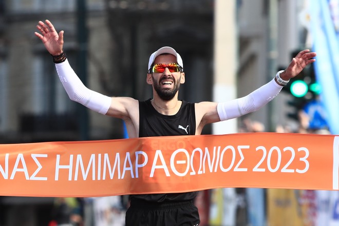 Ημιμαραθώνιος Αθήνας: Πέμπτη φορά νικητής ο Παναγιώτης Καραΐσκος