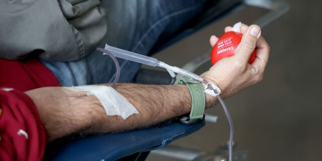 Τέμπη: Πρωτοφανής προσέλευση στις υπηρεσίες αιμοδοσίας υπέρ των τραυματιών
