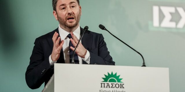 Ανδρουλάκης: “ΝΔ και ΣΥΡΙΖΑ κάνουν τα πάντα για τη θέση της εξουσίας”