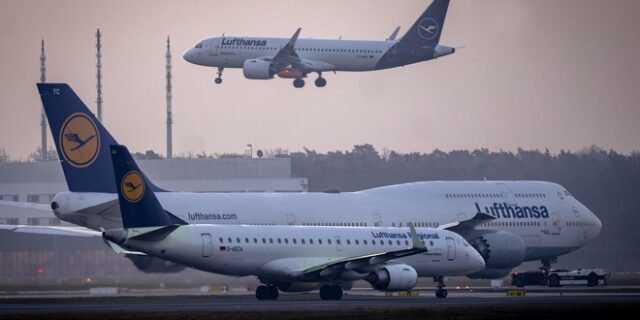 Γερμανία: Καθηλωμένα τα αεροπλάνα σε Βερολίνο, Βρέμη και Αμβούργο