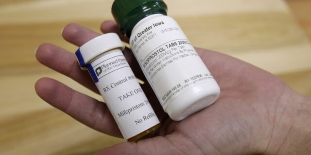 Το Ουαϊόμινγκ, η πρώτη πολιτεία που απαγορεύει τα χάπια αμβλώσεων