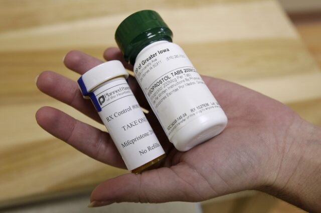 Το Ουαϊόμινγκ, η πρώτη πολιτεία που απαγορεύει τα χάπια αμβλώσεων
