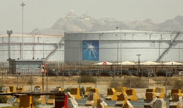 Σαουδικής Αραβία: Κέρδη ρεκόρ 161 δισ. δολαρίων για τον κρατικό πετρελαϊκό κολοσσό Aramco