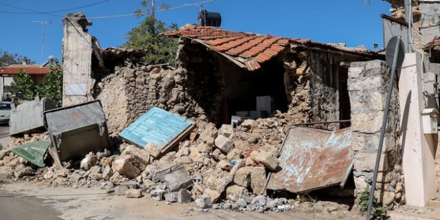 Αρκαλοχώρι: Θλίψη, οργή και αγανάκτηση στους σεισμόπληκτους – Έρχονται δυναμικές κινητοποιήσεις