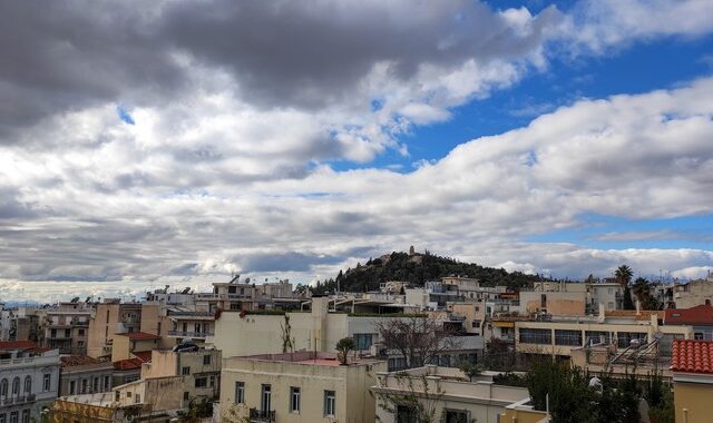 Καιρός Αθήνα: Παροδικά αυξημένες νεφώσεις την Τετάρτη