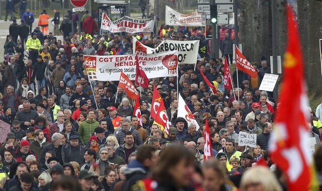 Γαλλία: Οι διαδηλώσεις κατά του συνταξιοδοτικού καλά κρατούν