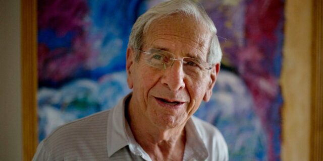 Chaim Topol: Πέθανε ο διάσημος “Βιολιστής στη Στέγη” – Είχε παίξει τον ρόλο 3.500 φορές