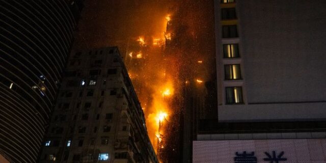 Κίνα: Μεγάλη φωτιά σε ουρανοξύστη – Συγκλονιστικά βίντεο