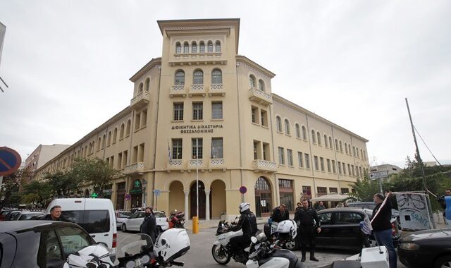 Θεσσαλονίκη: Λήξη συναγερμού για τον ύποπτο φάκελο στα Διοικητικά Δικαστήρια