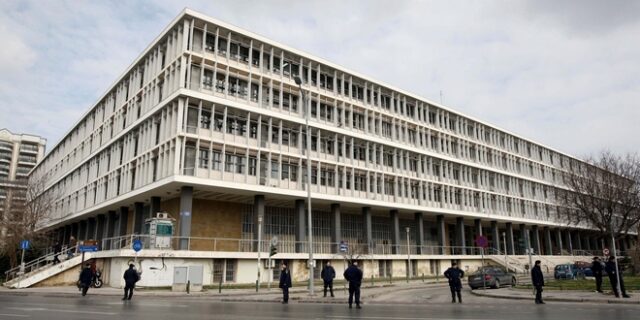 Θεσσαλονίκη: Στον ανακριτή ο 48χρονος που έριξε νέφτι και οινόπνευμα στη συγκάτοικό του