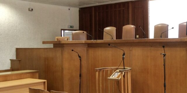 Ρέθυμνο: Ισόβια σε δύο άνδρες για βιασμό 18χρονης τουρίστριας