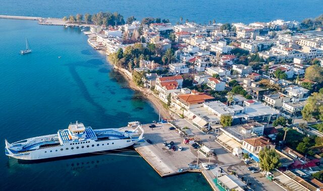 Πώς η γειτνίαση της Εύβοιας με την Αθήνα ωθεί τις τιμές κατοικιών στο νησί προς τα πάνω