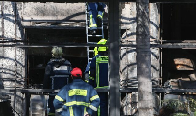 Νέα Σμύρνη: Βίντεο ντοκουμέντο από τη διάσωση εγκλωβισμένων στο εστιατόριο