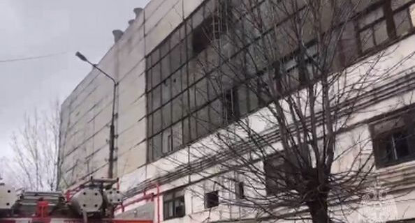 Ρωσία: Μεγάλη φωτιά σε εργοστάσιο στρατιωτικού εξοπλισμού