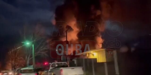 Μεγάλη πυρκαγιά σε αποθήκη στη Θήβα