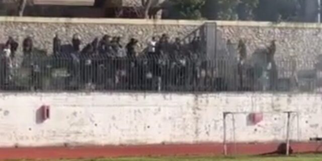 Χολαργός – Ηλυσιακός: Σοβαρά επεισόδια στις εξέδρες στο ντέρμπι τίτλου στην Α’ ΕΠΣΑ