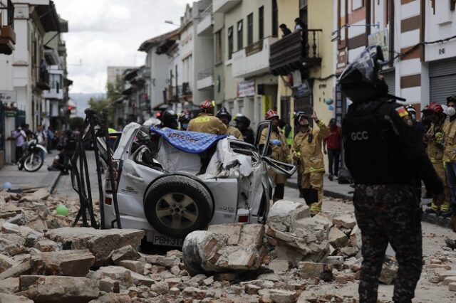 Σεισμός 6,8 Ρίχτερ στον Ισημερινό: Τουλάχιστον 4 νεκροί και πολλές καταστροφές – Βίντεο