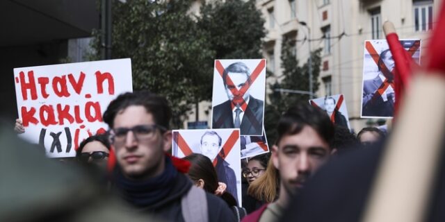 Süddeutsche Zeitung: “Η οργή στην Ελλάδα επέστρεψε”