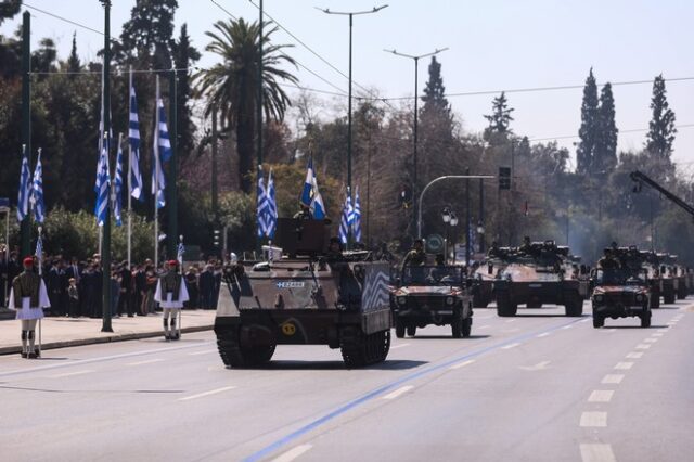 25η Μαρτίου: Η μεγάλη στρατιωτική παρέλαση σε εικόνες – Άρματα μάχης Marder 1A3 και μαχητικά F-16 Viper Fighting Falcon