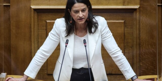Τι θα γίνει με το υπουργείο Παιδείας και τις πανελλαδικές