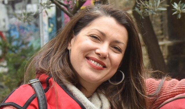 Κλέλια Ρένεση: Απαντά σε όσους την κατέκριναν που πήρε το παιδί της στην πορεία – “Είμαι επικίνδυνη μάνα τελικά”