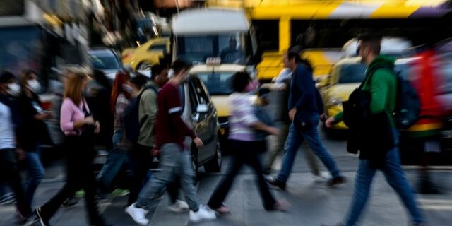 Στα 780 ο κατώτατος μισθός από 1η Απριλίου – Ο ρόλος της συγκυρίας και το “ταβάνι” έκπληξη