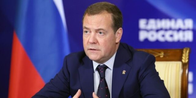 Η Ρωσία χλευάζει την έκδοση εντάλματος σύλληψης κατά του Πούτιν