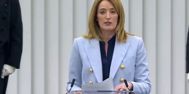 Το Ευρωπαϊκό Κοινοβούλιο τίμησε τη μνήμη των θυμάτων των Τεμπών