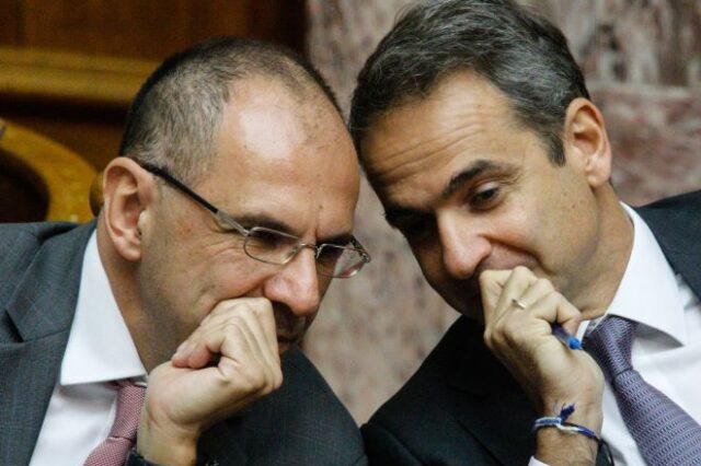 Τέμπη: Οι 5 πυλώνες της επικοινωνιακής διαχείρισης που θα επιχειρήσει η κυβέρνηση
