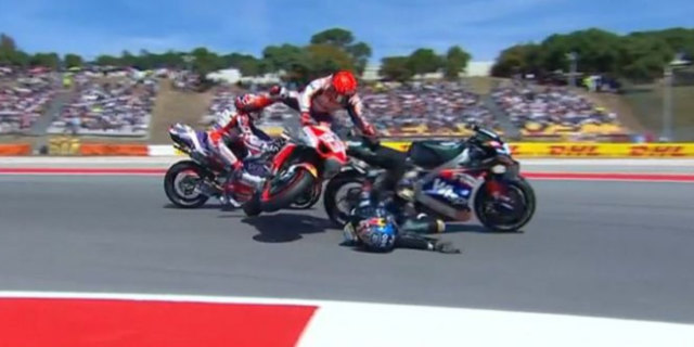 Moto GP: Η τρομακτική σύγκρουση Μάρκεθ και Ολιβέιρα