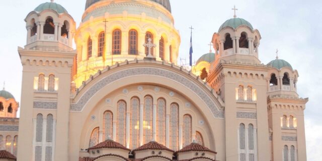 Εορτολόγιο: Κυριακή του Πάσχα – Ποιοι γιορτάζουν σήμερα 16 Απριλίου