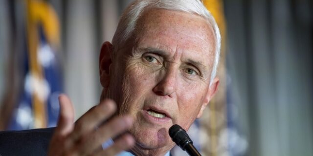 Πενς κατά Τραμπ: Η ιστορία θα τον κρίνει υπεύθυνο για την επίθεση στο Καπιτώλιο