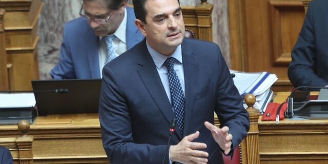 Κώστας Σκρέκας: “Καμία ιδιωτικοποίηση στο νερό” – Τι ανέφερε για χρεώσεις και απώλειες
