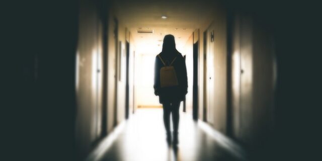Γρεβενά: Συνελήφθη πατέρας για τον βιασμό της ανήλικης κόρης του