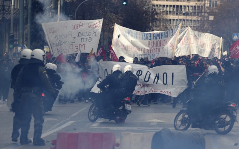 Στέιτ Ντιπάρτμεντ: Έκθεση “καταπέλτης” για την Ελλάδα του ’22 – Αστυνομική βία, υποκλοπές, κακομεταχείριση μεταναστών
