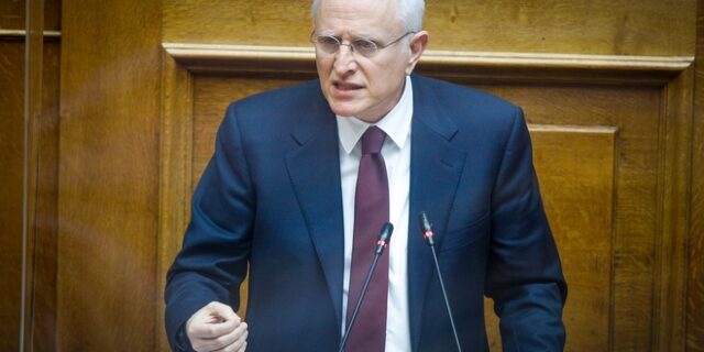 Ραγκούσης: “Πολιτικές ευθύνες και ψέματα της κυβέρνησης με το κέντρο τηλεδιοίκησης”