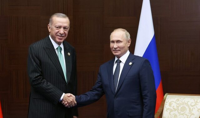 Συγχαρητήρια Πούτιν στον Ερντογάν: “Η νίκη ήταν φυσικό αποτέλεσμα του ανιδιοτελούς έργου σας”
