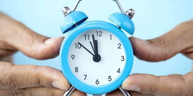 Αλλαγή ώρας 2023: Πότε θα πάμε τα ρολόγια μας μία ώρα μπροστά
