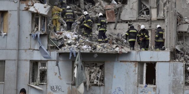 Ουκρανία: Νέα ρωσική πυραυλική επίθεση στη Ζαπορίζια – Τουλάχιστον 11 νεκροί