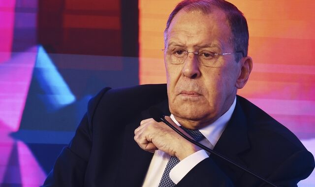 Λαβρόφ: Ξέσπασαν σε γέλια οι ακροατές όταν είπε ότι οι Ουκρανοί ξεκίνησαν τον πόλεμο