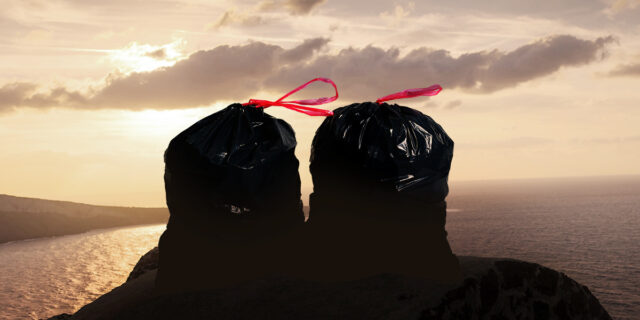 Σαντορίνη: Τα σκουπίδια με την καλύτερη θέα στον κόσμο