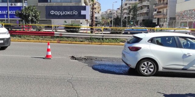 Κίνηση στους δρόμους: Μποτιλιάρισμα στη Συγγρού λόγω θραύσης αγωγού της ΕΥΔΑΠ